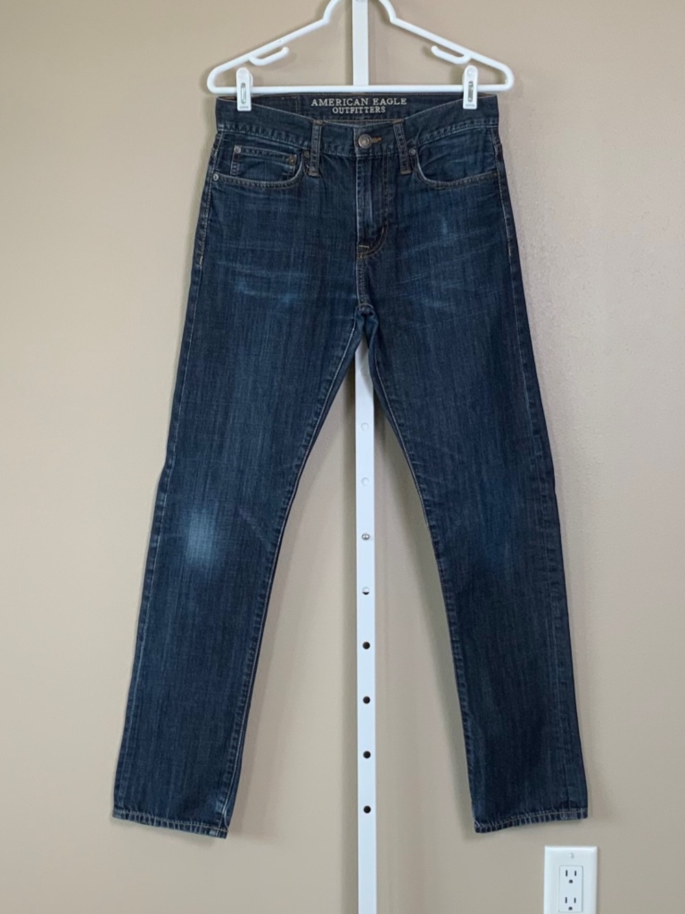 American Eagle Distressed Wash Slim Jeans